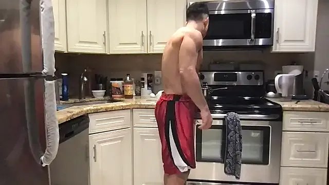 BigGuyMuscle — Show - OF Brandonleeee