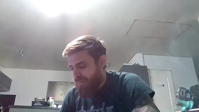 Bikerhot883hd on StripChat