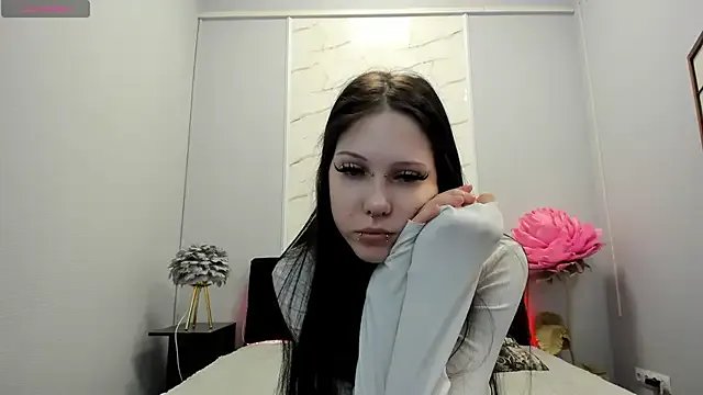 BlackCrown18 — a kiss