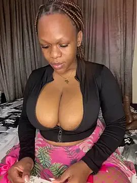 Boneca25 on StripChat