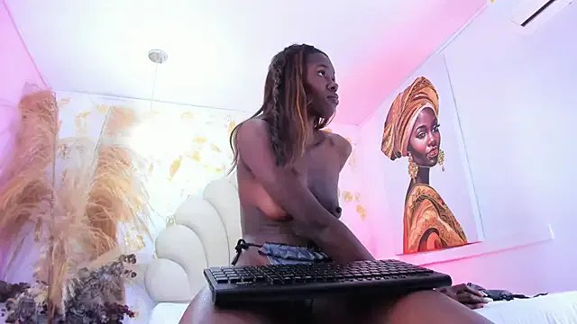 bonieklent on StripChat