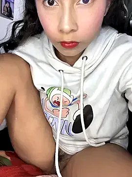 Bonnie_willliams19 on StripChat