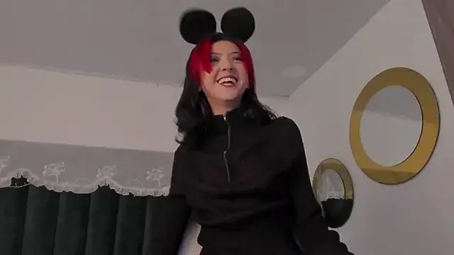 BonnieCute_ on StripChat