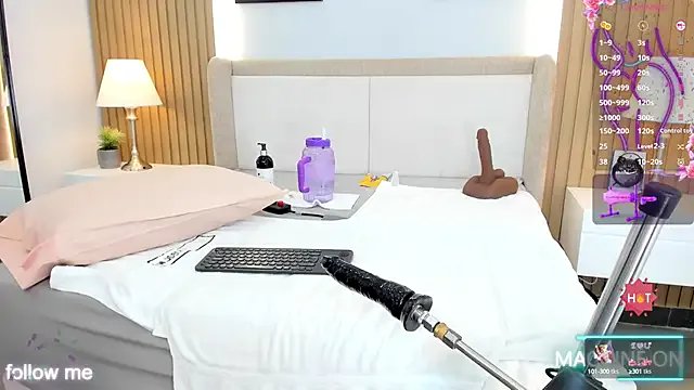 Freechat bounce_katty on StripChat