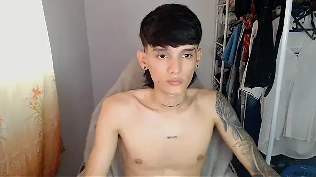 BOY-767 — SHOW FULL BODY + SHOW ASS