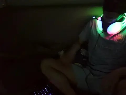 boyhigh1997 on StripChat