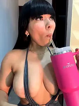 BrendaCrean on StripChat