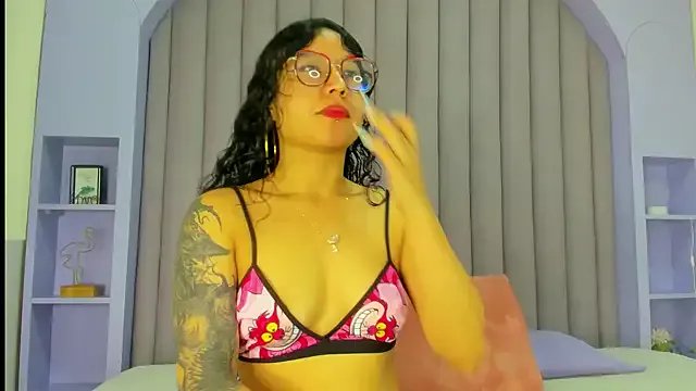 BriaConner_ on StripChat