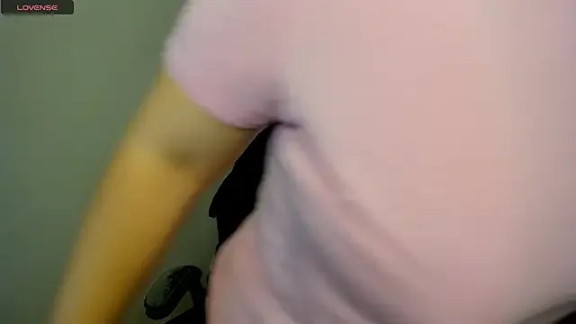 brithany_olson25 on StripChat