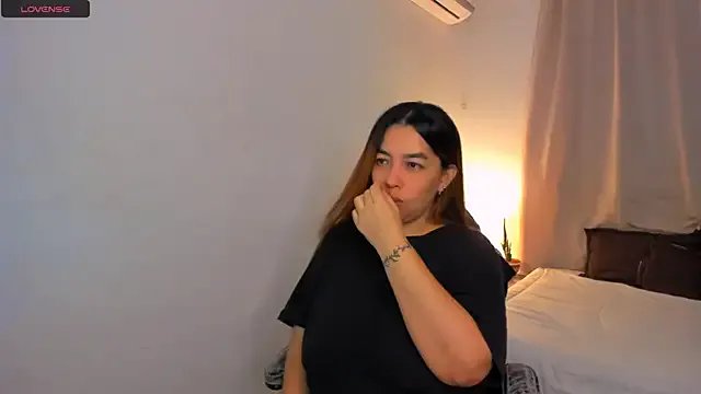 brithany_olson25 on StripChat