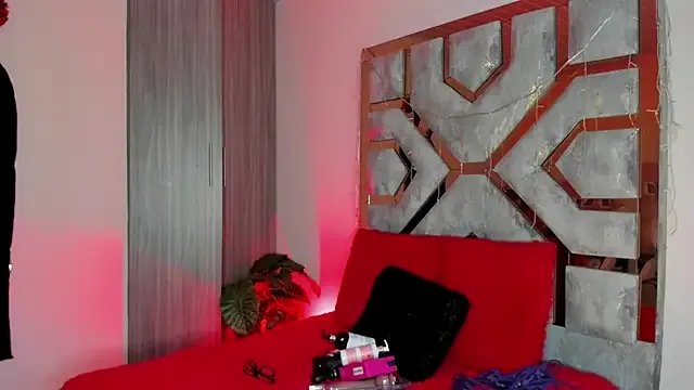 BRITHANY_SPARK on StripChat