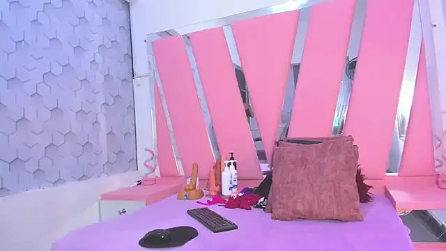 Brithanyslim on StripChat