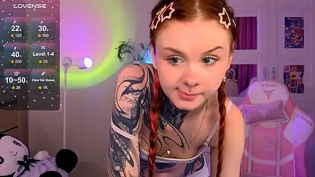 Britney_Lynch on StripChat