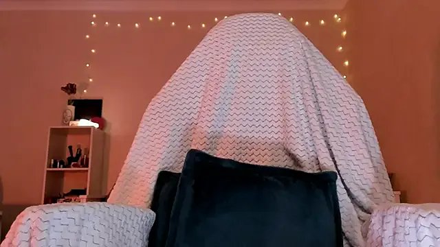 Britney_Ross on StripChat