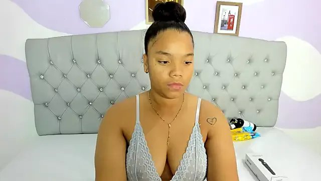 BRIYITHMENA on StripChat