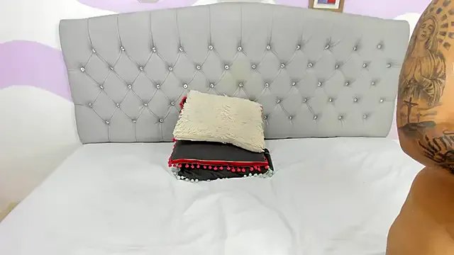 BRIYITHMENA on StripChat