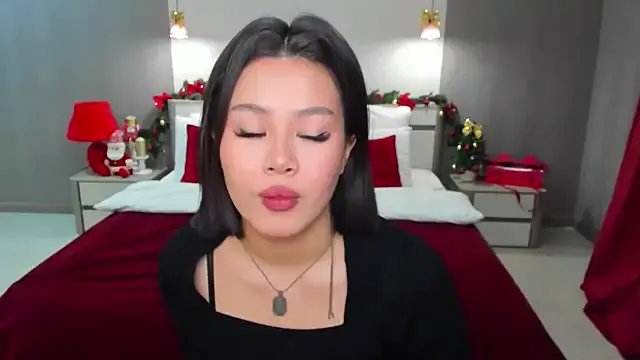 Brunette_Charm on StripChat