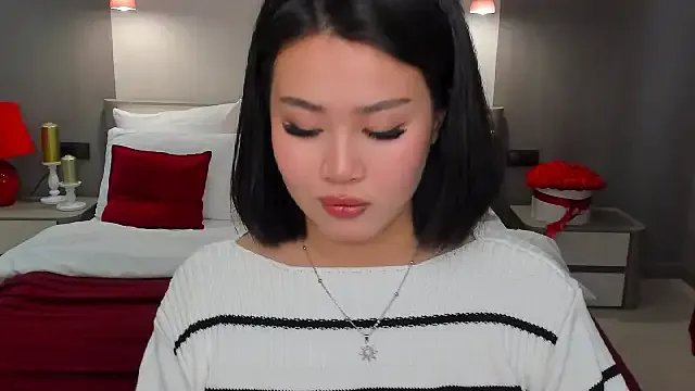 Brunette_Charm — Freechat on StripChat