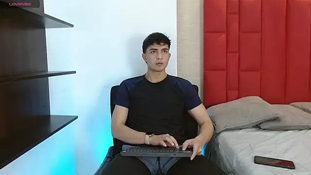 Cady_Hot on StripChat