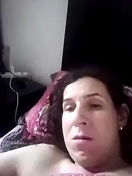 Cameron_puppy on StripChat