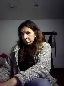 Cameron_puppy on StripChat