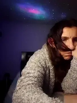 Cameron_puppy on StripChat