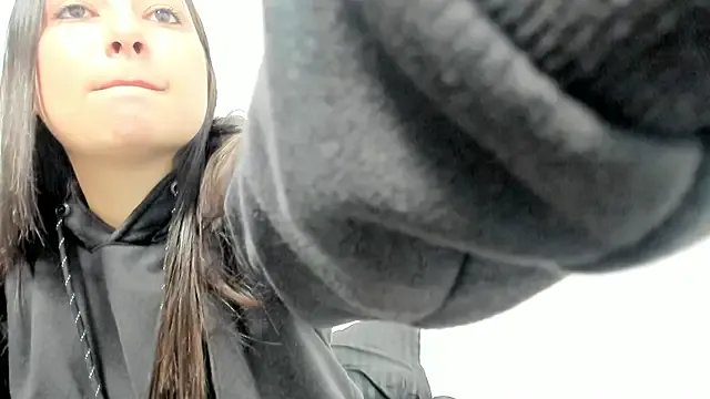 cami-01 on StripChat