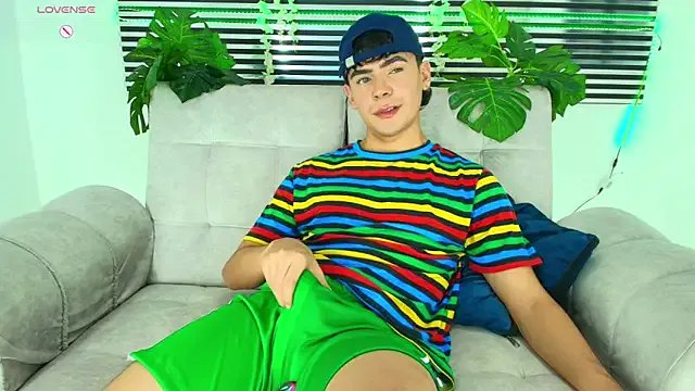 CamiiGuzmanX — get my shorts off