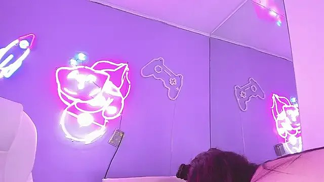 Camiila_Osorio on StripChat