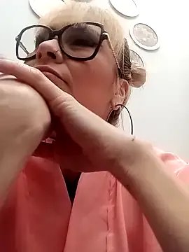 CandieGilson__ — explosive public squirt and control 3 mi