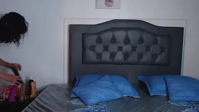 Freechat candy_lux_ on StripChat