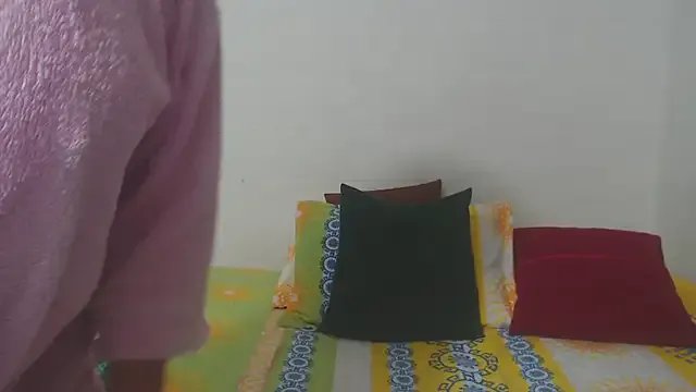 Freechat candy_mature_ on StripChat