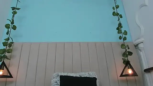 CandyGomez on StripChat