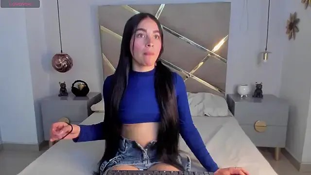 CandySays on StripChat