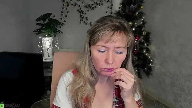 Carla_Vogue on StripChat