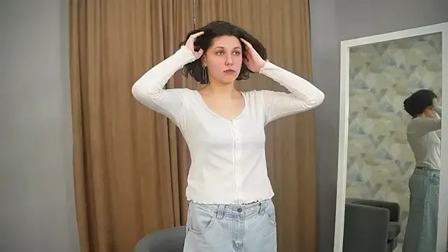 CarliKasprak — air kiss