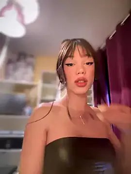 Carlita_cute on StripChat