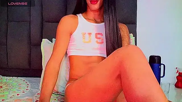 carmen14 on StripChat