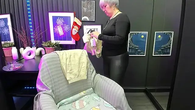 CarmenSoft on StripChat