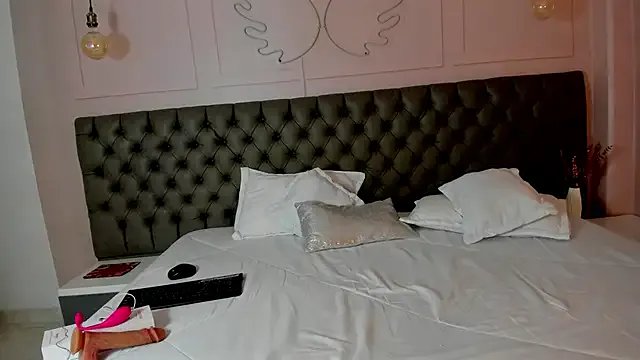 Freechat carol_69 on StripChat