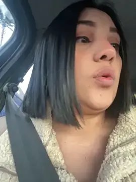 Freechat caroline__muller on StripChat