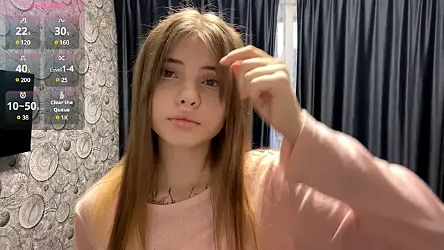 CarolinePepper on StripChat