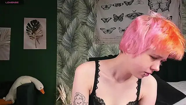 CarolineRichter on StripChat