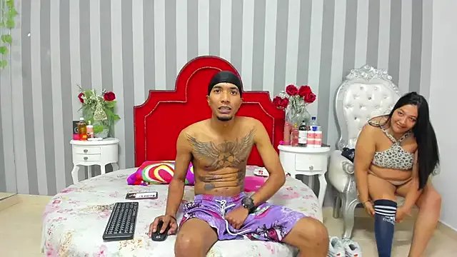 CaroyAndy on StripChat