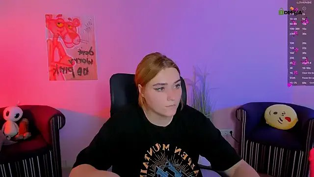 casey_meow_ on StripChat