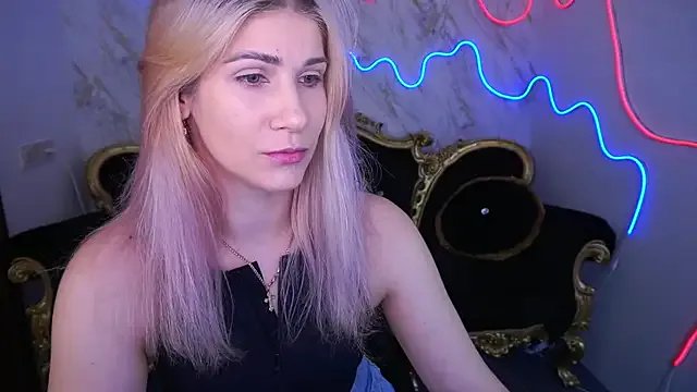 Freechat CassandraGood on StripChat