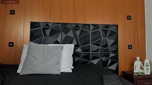 Cassidy_14 on StripChat