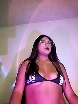 StripChat CaticaMlano is Freechat CaticaMlano — tutto nudo+ dita nella mia figa bagnata