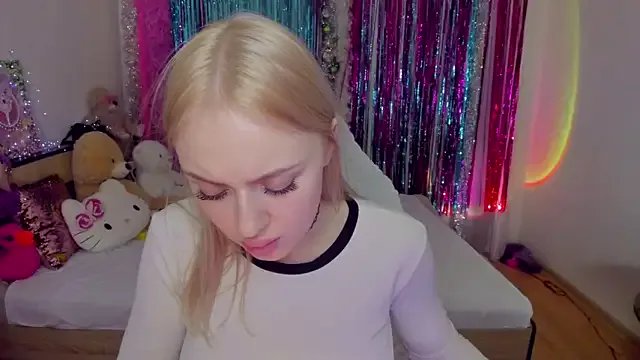 CeaneLino on StripChat