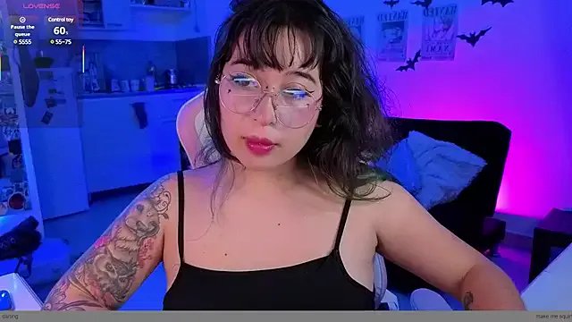 Celeste_Bauman on StripChat